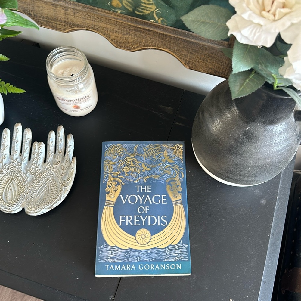 Book - The Voyage of Freydis by Tamara Gorganson